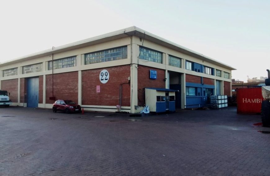 Hidrolavado en puerto de Montevideo